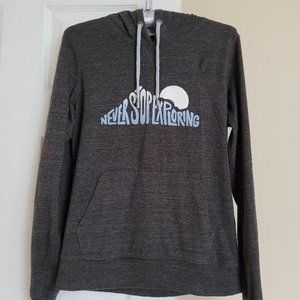 Women Classic North Face Lightweight Sweatshirt M